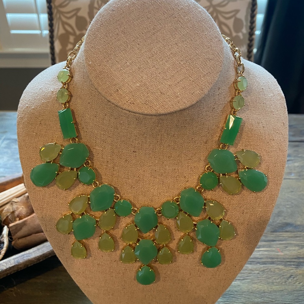 Stella & Dot Necklace - Retired Linden Necklace